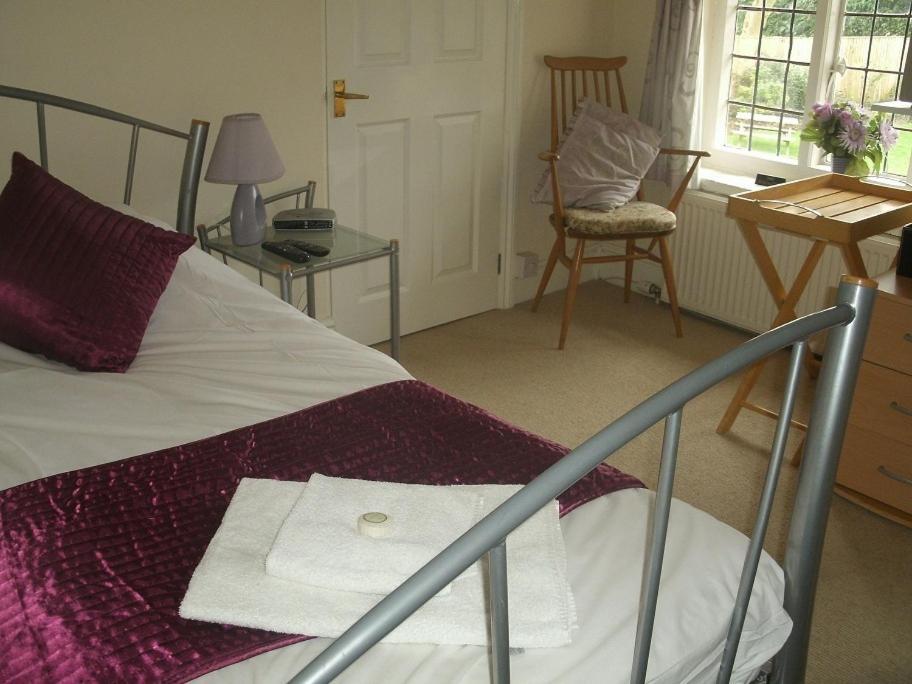 The Three Horseshoes Hotel Alton  Quarto foto